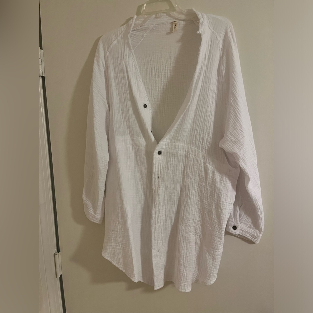 Amazon swimsuit cover up.  Size medium.  Has pockets.  Never worn